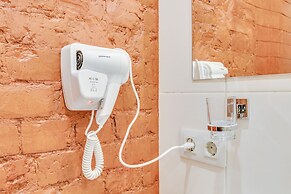 Rotas on Krasnoarmeyskaya