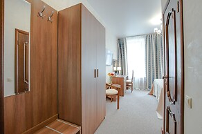 Rotas on Krasnoarmeyskaya