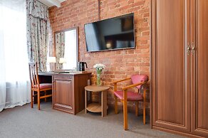 Rotas on Krasnoarmeyskaya