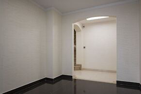 The Queen Luxury Apartments Villa Vinicia