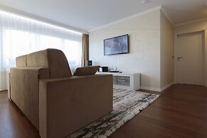 The Queen Luxury Apartments Villa Vinicia