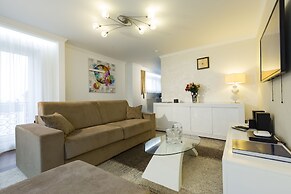 The Queen Luxury Apartments Villa Vinicia