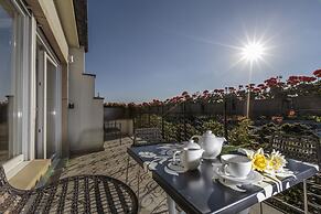 The Queen Luxury Apartments Villa Vinicia