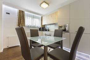 The Queen Luxury Apartments Villa Vinicia