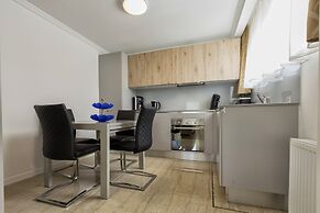 The Queen Luxury Apartments Villa Vinicia