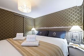 The Queen Luxury Apartments Villa Vinicia