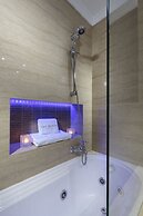 The Queen Luxury Apartments Villa Vinicia