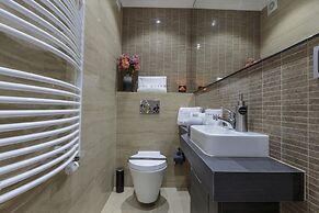 The Queen Luxury Apartments Villa Vinicia