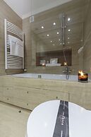 The Queen Luxury Apartments Villa Vinicia