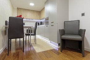 The Queen Luxury Apartments Villa Vinicia