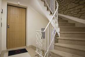 The Queen Luxury Apartments Villa Vinicia