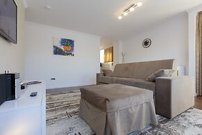 The Queen Luxury Apartments Villa Vinicia