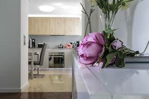 The Queen Luxury Apartments Villa Vinicia