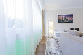 The Queen Luxury Apartments Villa Vinicia