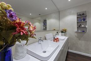 The Queen Luxury Apartments Villa Vinicia