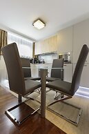 The Queen Luxury Apartments Villa Vinicia