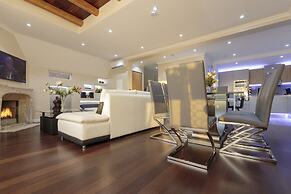 The Queen Luxury Apartments Villa Vinicia