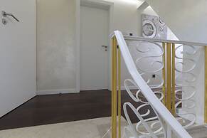 The Queen Luxury Apartments Villa Vinicia