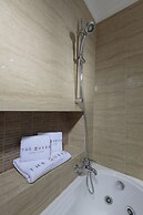 The Queen Luxury Apartments Villa Vinicia