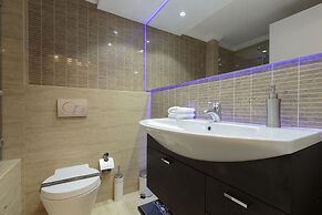 The Queen Luxury Apartments Villa Vinicia