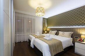 The Queen Luxury Apartments Villa Vinicia