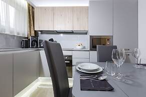 The Queen Luxury Apartments Villa Vinicia