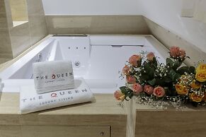 The Queen Luxury Apartments Villa Vinicia