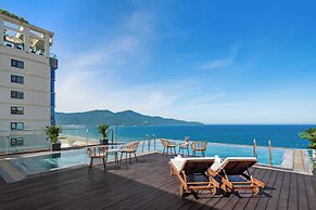 Lunar Hotel Danang