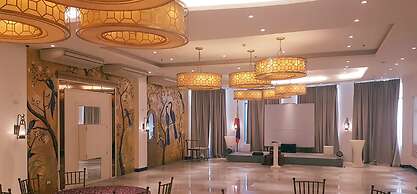 Camp Netanya Resort & Spa