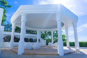 Camp Netanya Resort & Spa