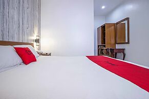 RedDoorz Plus near RS Hasan Sadikin