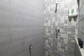 RedDoorz Plus near RS Hasan Sadikin