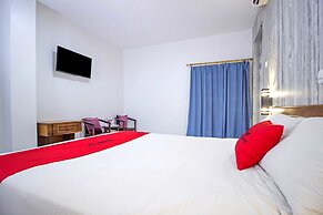 RedDoorz Plus near RS Hasan Sadikin