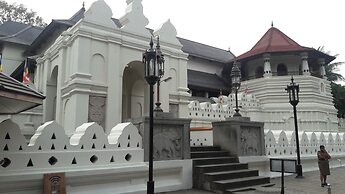 Kandy Holiday Residence