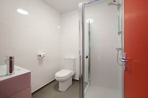 Sleeperdorm - Hostel