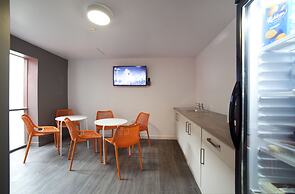 Sleeperdorm - Hostel