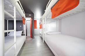 Sleeperdorm - Hostel