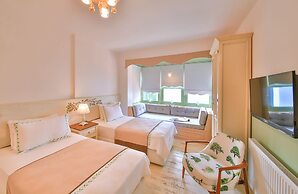 Palas Alacati - Adults Only