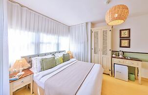 Palas Alacati - Adults Only