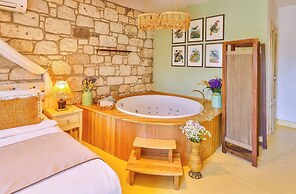 Palas Alacati - Adults Only