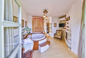 Palas Alacati - Adults Only