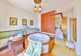 Palas Alacati - Adults Only