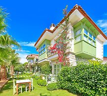 Palas Alacati - Adults Only