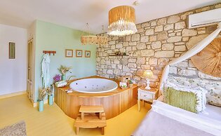 Palas Alacati - Adults Only