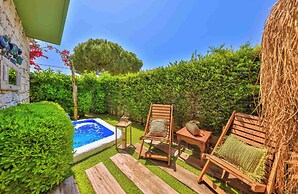 Palas Alacati - Adults Only