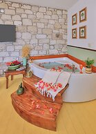 Palas Alacati - Adults Only