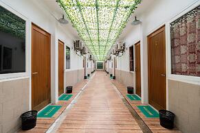 RedDoorz @ Tondano Benhil