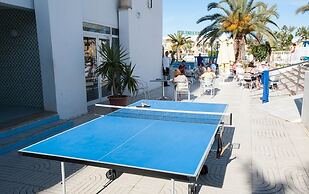 Hotel Riviera - Family Only