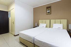 RedDoorz near Gondangdia Station