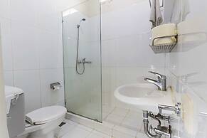 RedDoorz near Gondangdia Station